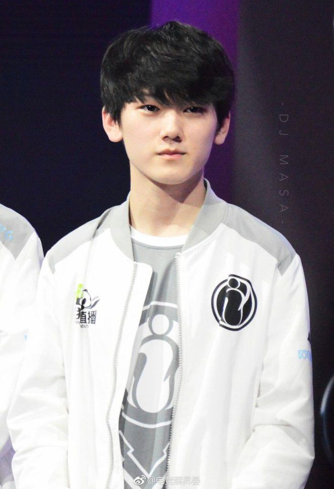 英文流采访Mark：我们是要争前四的，所以赛前就想着2：0拿下对面